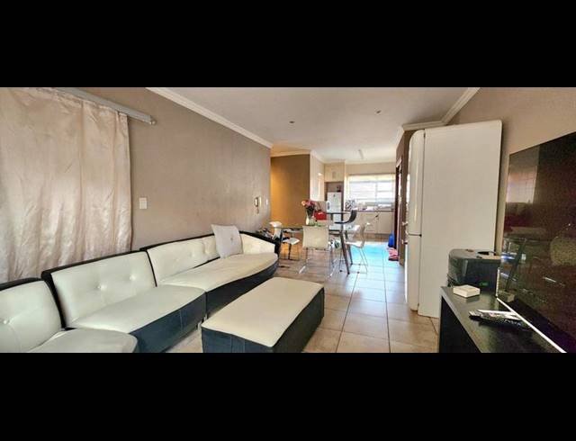 3 BEDROOM HOUSE FOR SALE IN RACEVIEW